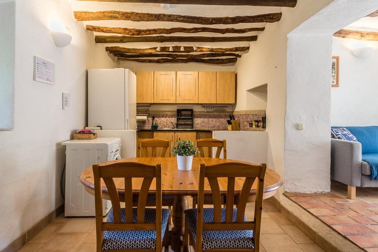 Casa Mundo - 16Th Century Traditional White Village House With Pool Pinos del Valle Екстер'єр фото