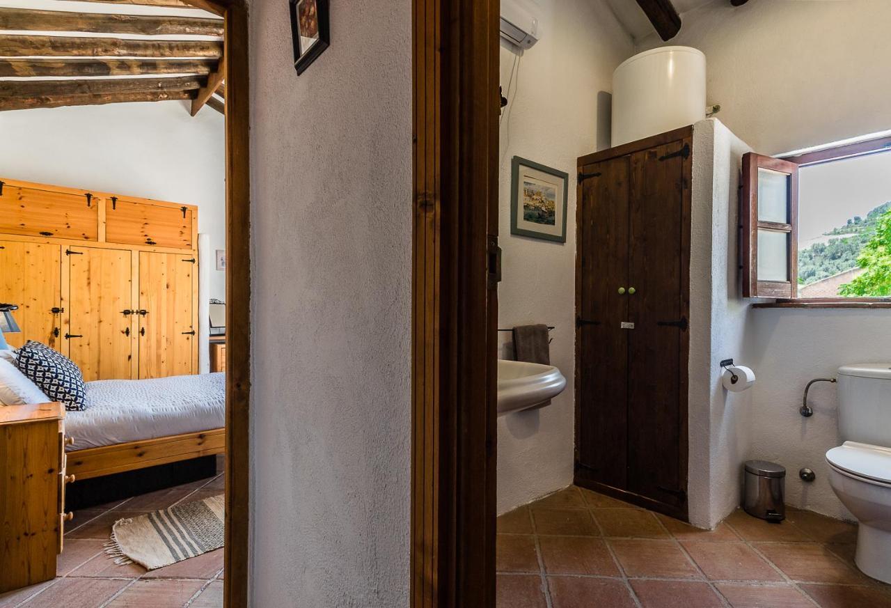 Casa Mundo - 16Th Century Traditional White Village House With Pool Pinos del Valle Екстер'єр фото